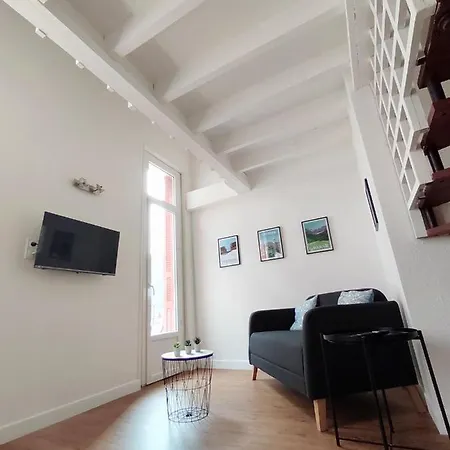: Duplex A 500m De La Grotte Apartment *